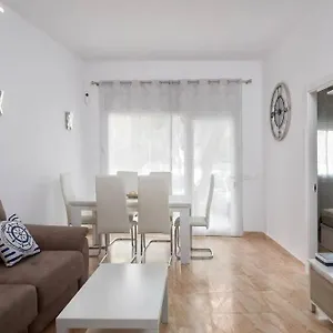 A 50m De La Playa Apartamento